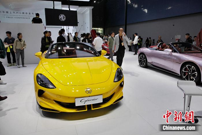 中國品牌新能源跑車。中新財經(jīng)記者 葛成 攝