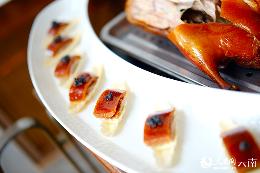 半江漁火。莊志斌攝