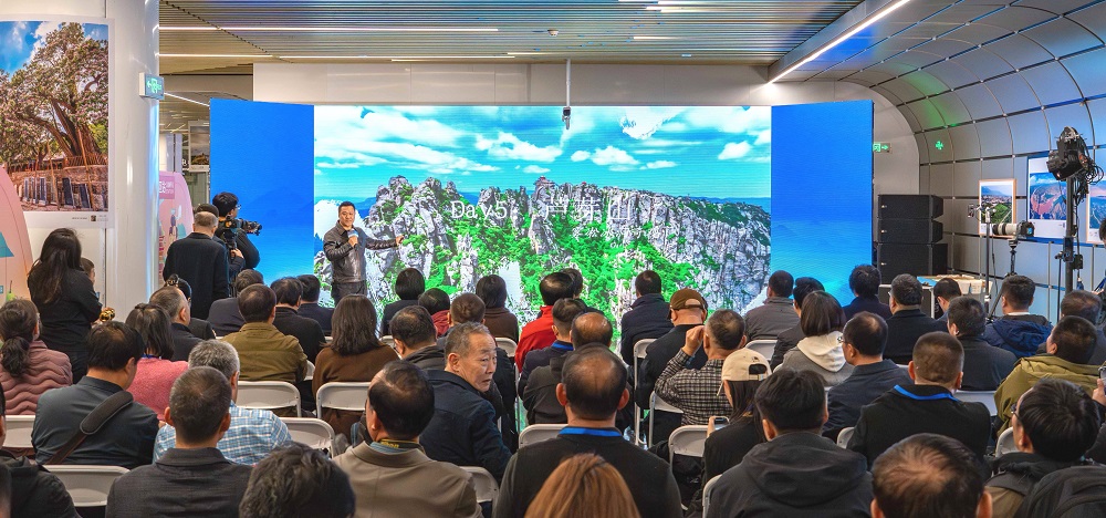 活動(dòng)現(xiàn)場(chǎng)，文旅星推官推介忻州。